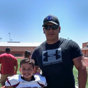 Meet your Posher, Carlos